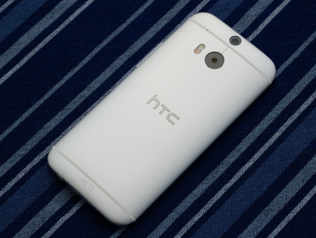 Our Google Play edition M8 has a smooth silvery finish more reminiscent of the original HTC One, rather than the darker brushed-metal texture in our standard M8 review unit.
