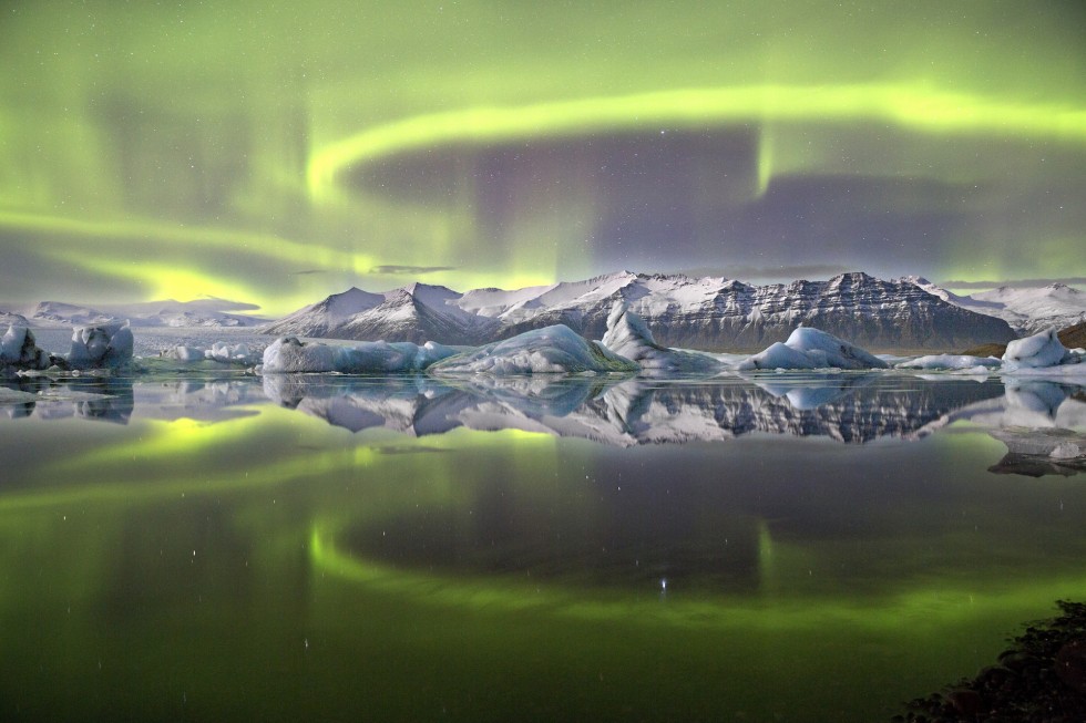The overall winner, this photo of the aurora was taken in Iceland, land of the unpronounceable geography. In this case, you're looking at the Jökulsarlon lagoon, located in Vatnajökull National Park.