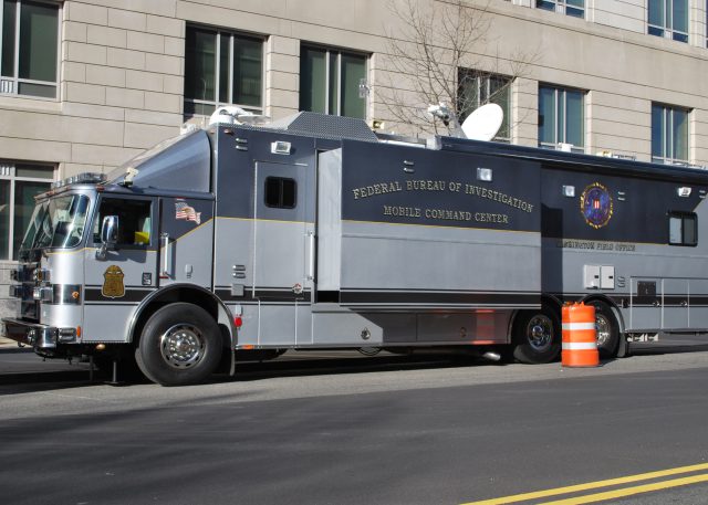 Fbi_mobile_command_center_2-640x457.jpg