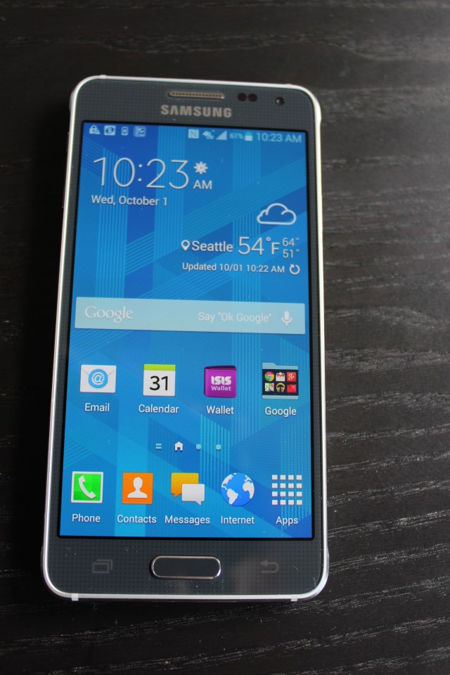 Galaxy Alpha review: A Samsung phone with chrome