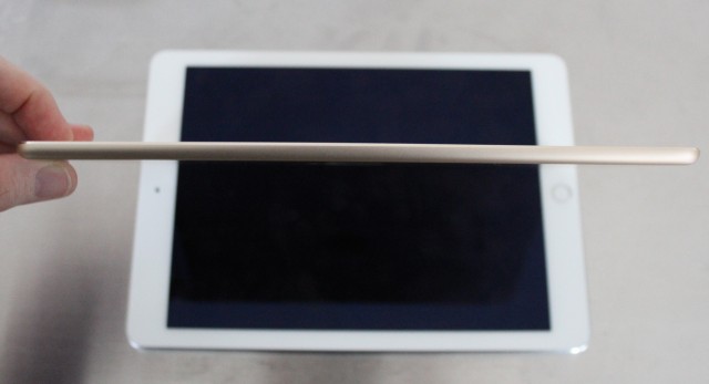 Two iPad Air 2 models posed perpendicularly, if you're asking.