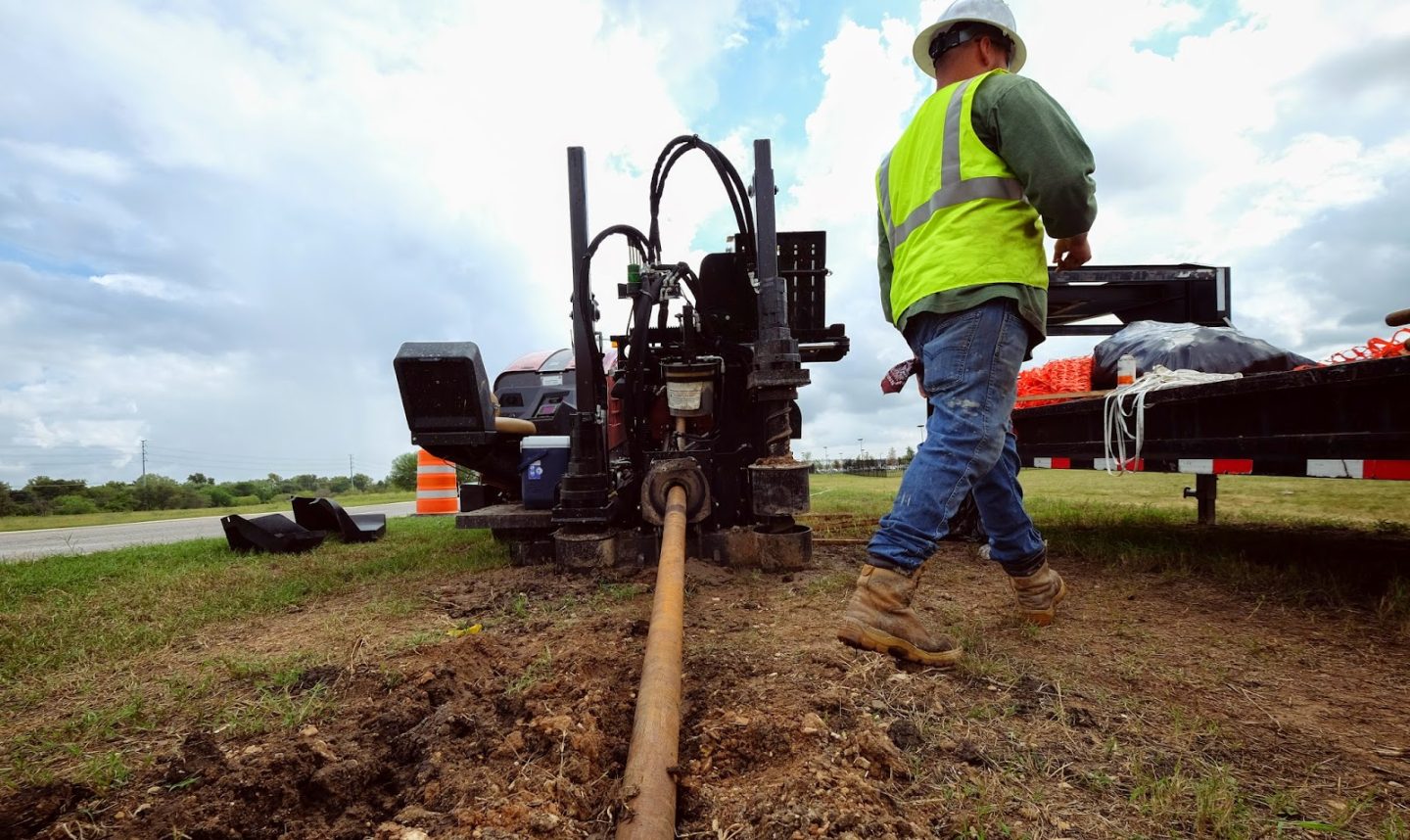 Fiber Rode Construction Fed up, US cities take steps to build better broadband - Ars Technica