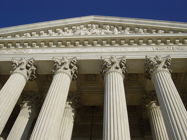 Supreme Court takes up Apple v. Samsung, first design patent case in a century