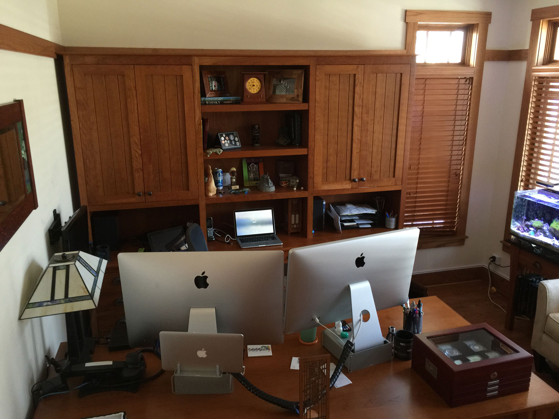 Ars staffers exposed: our home office setups