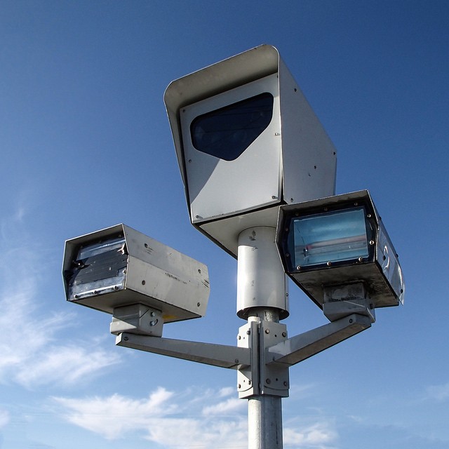 Major Chicago study finds red light cameras not safer, cause more rear-end injuries