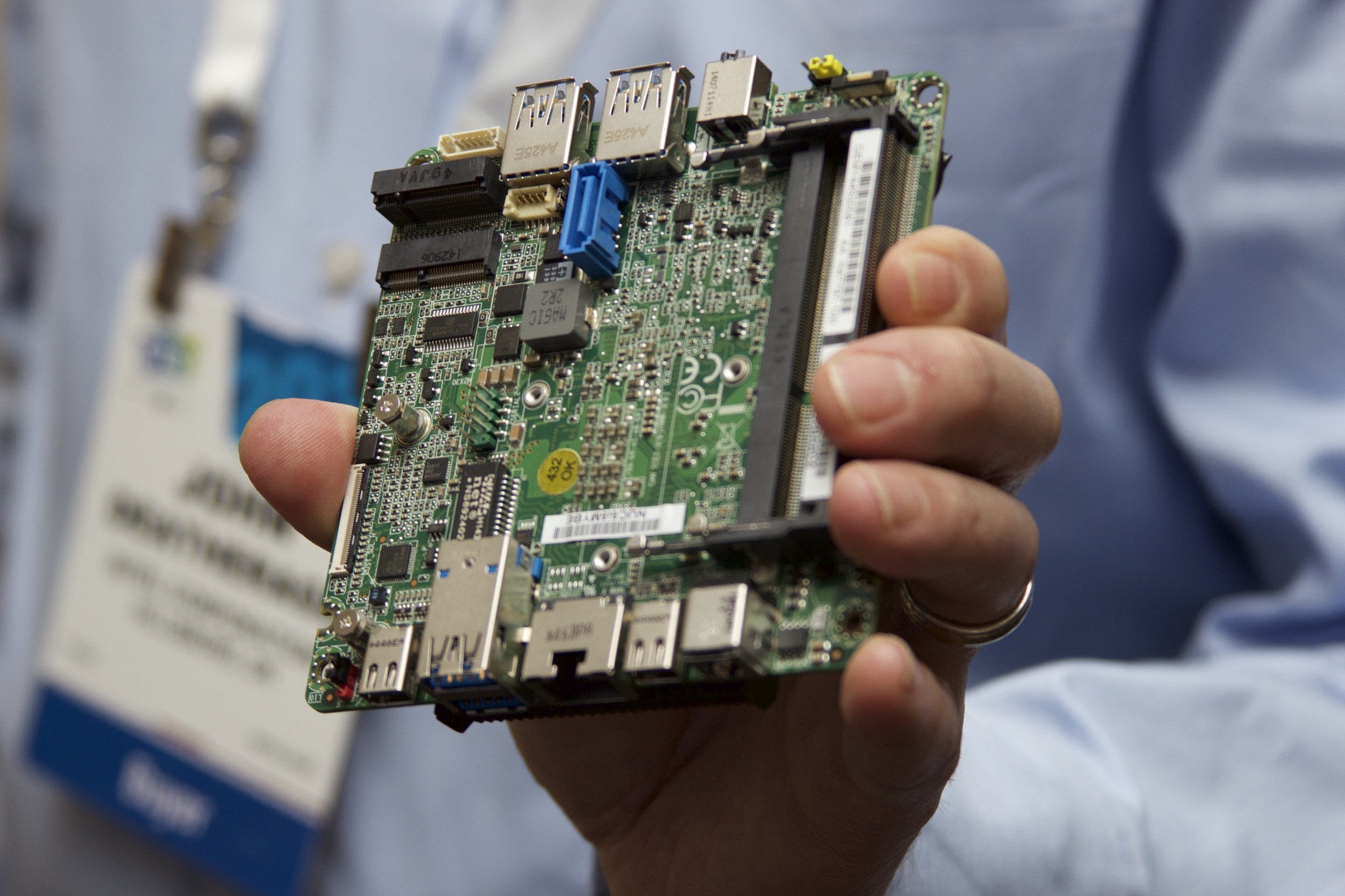 Hands-on with Intel’s new mini-desktops: Faster, smaller, more ...