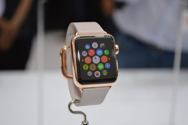 Gold apple watch series 1 new arrivals