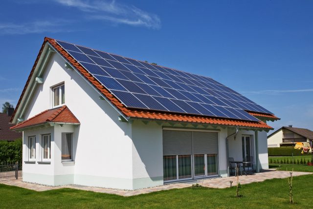 Rooftop Solar Could Save Utilities 100 To 120 Per