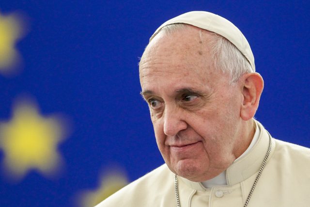 Fake news peddlers and muckrakers risk “sickness of coprophilia,” says Pope