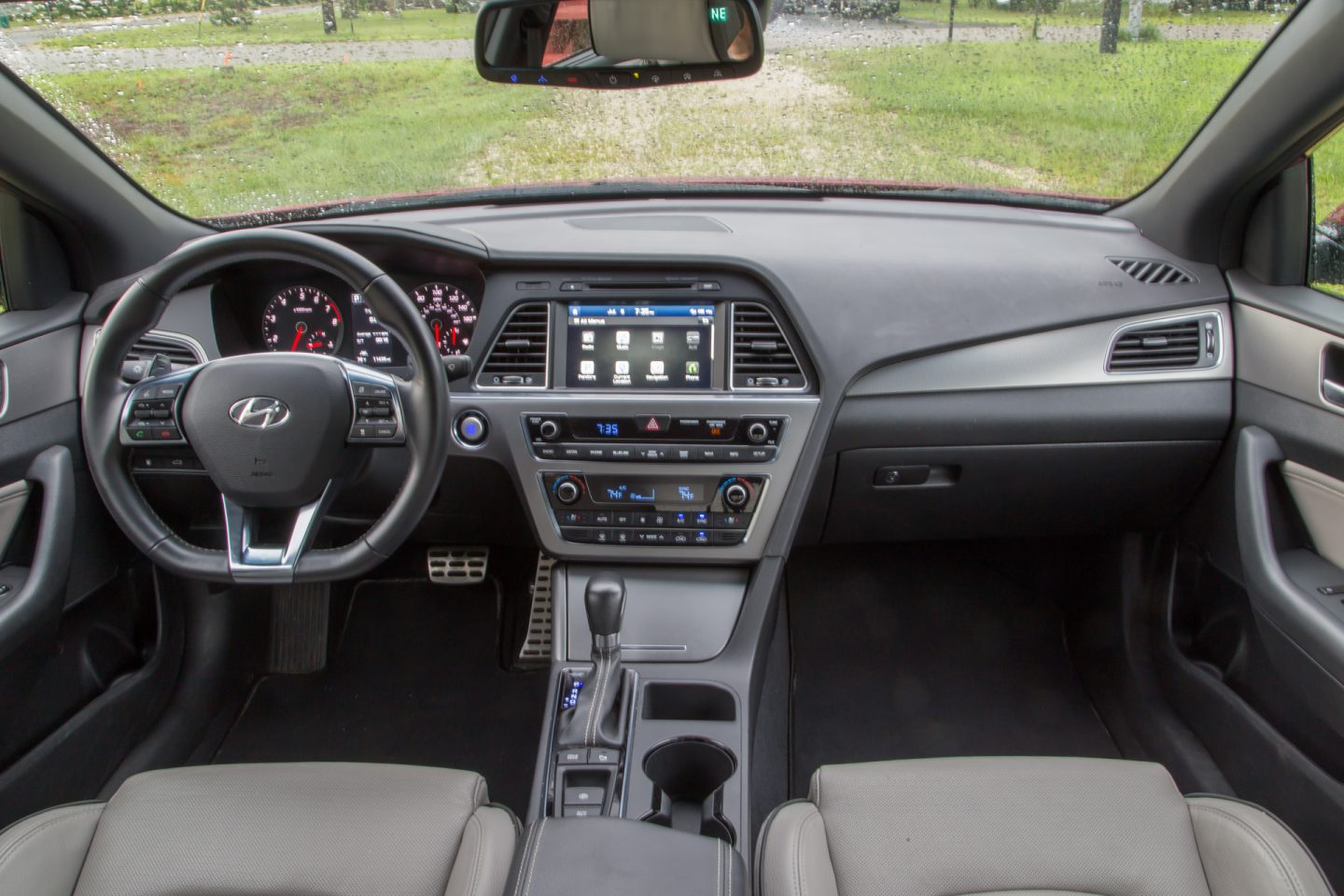 Android Auto review: A beautiful, but beta alternative to awful OEM ...