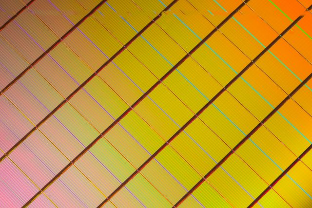 Intel: Meltdown, Spectre silicon fixes coming 2018; 3D XPoint RAM, not so much