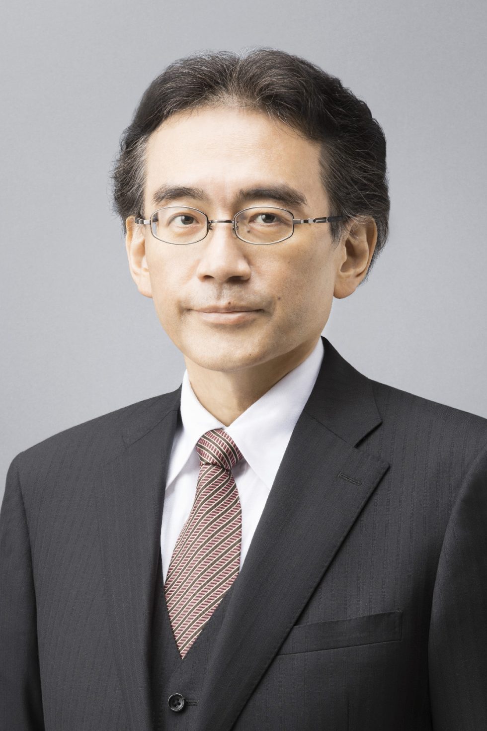 Iwata-980x1470.jpg