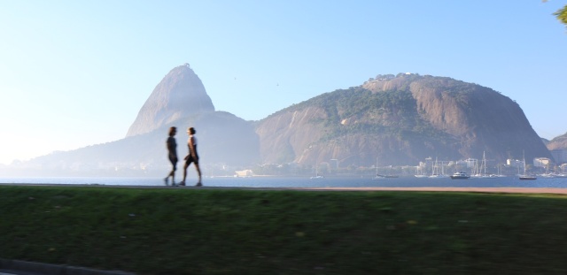 Navigating a city while speaking spanglish—or sportugeuse—to Brazilians