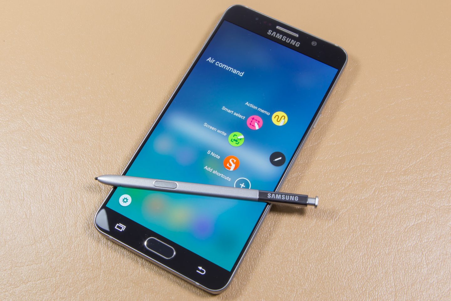 Galaxy Note 5 (and S6 Edge+) review—big, premium phones, big premium ...