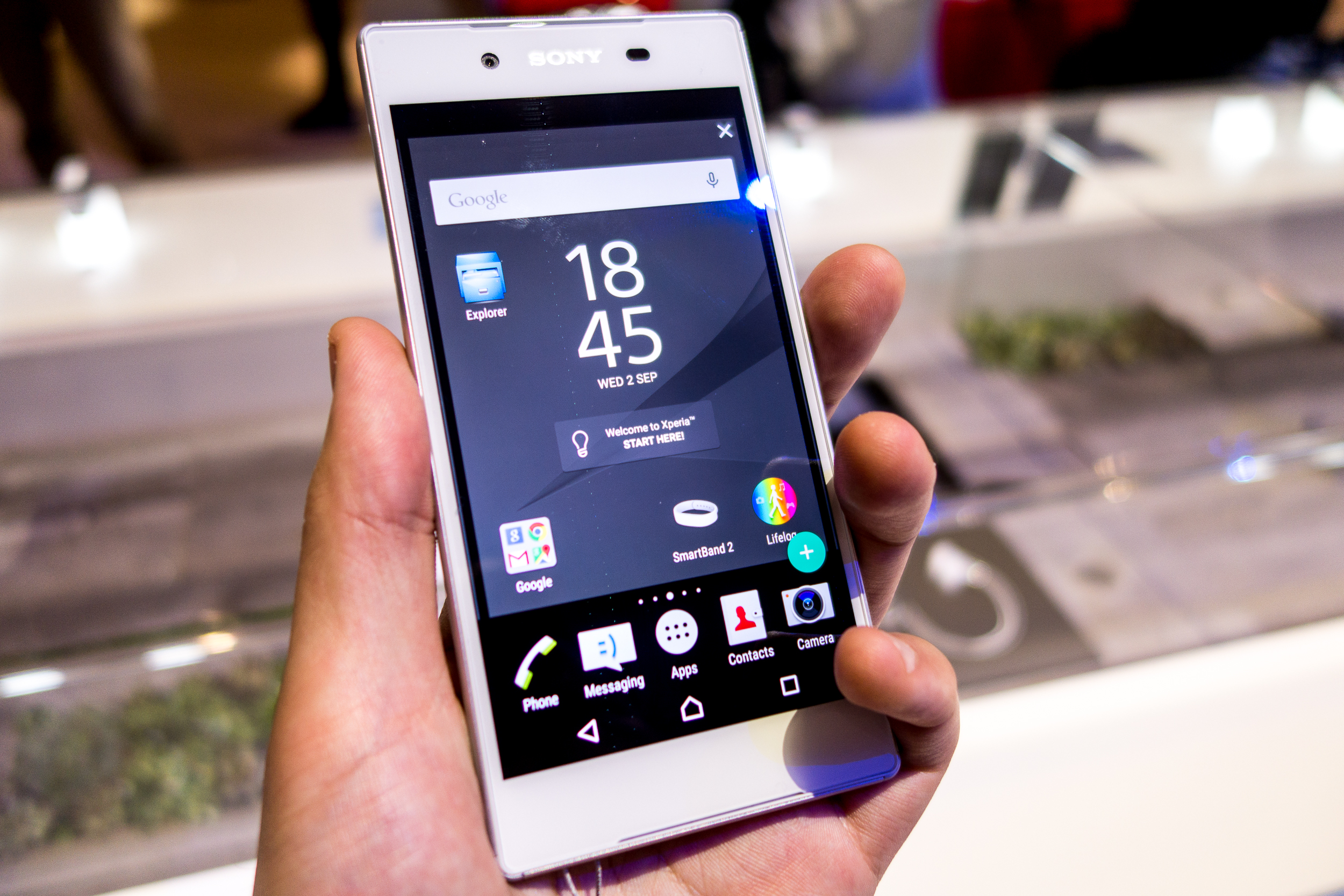Slabo 4 x Pellicola Protettiva per Display Compatibile con Sony Xperia Z5 Compact No Reflexion Opaca
