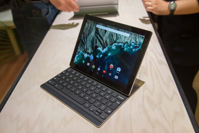 Google Pixel C hands-on: A well-built but clunky convertible Android ...