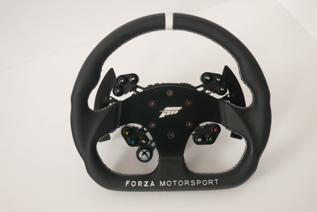 Getting To Grips With The Latest Xbox One Steering Wheels