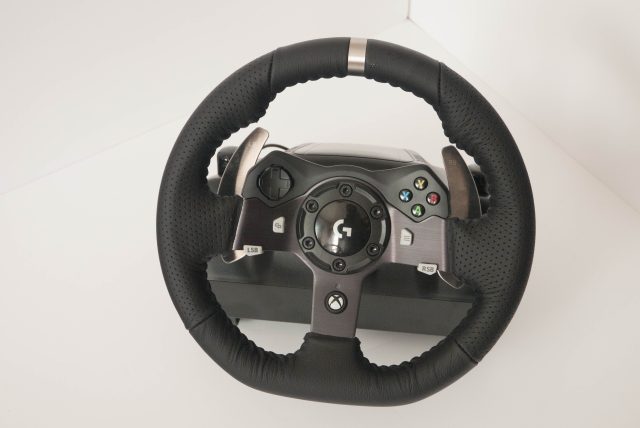 Getting to grips with the latest Xbox One steering wheels