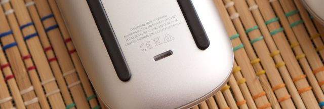 changing apple mouse batteries