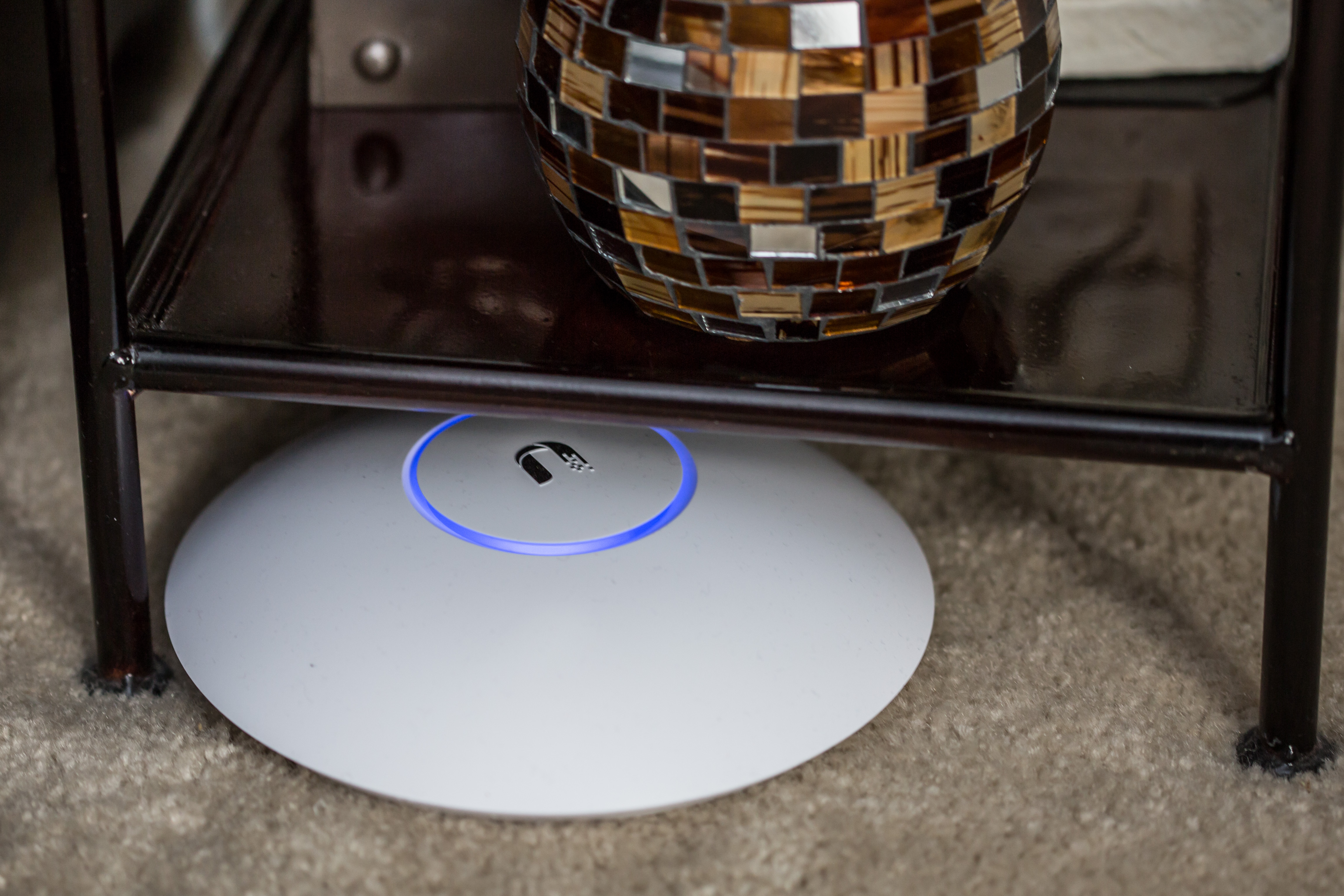 langsom Fremsyn fordelagtige Review: Ubiquiti UniFi made me realize how terrible consumer Wi-Fi gear is  | Ars Technica
