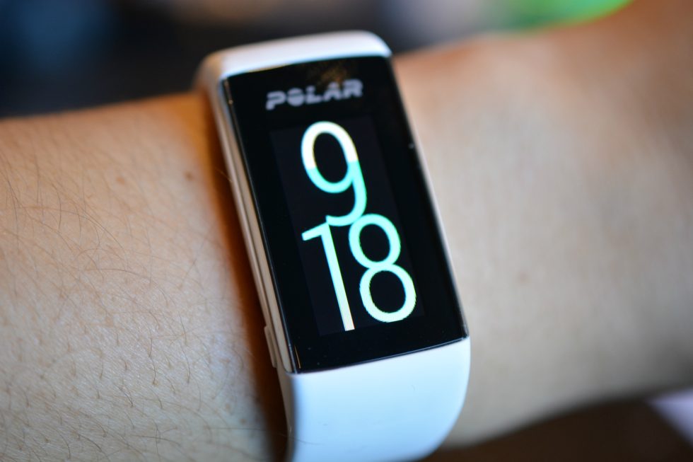 weerstand vieren Vervoer Polar steps up its smart band game with the new A360 tracker | Ars Technica