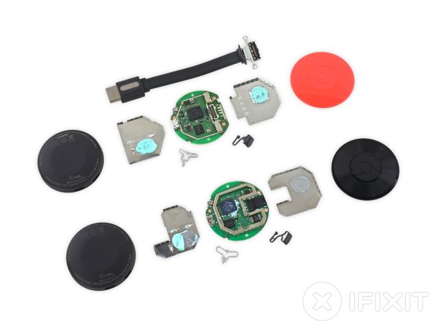 iFixit's teardown of the 2015 Chromecast (above) and the new Chromecast Audio (below). Hello, thermal paste!