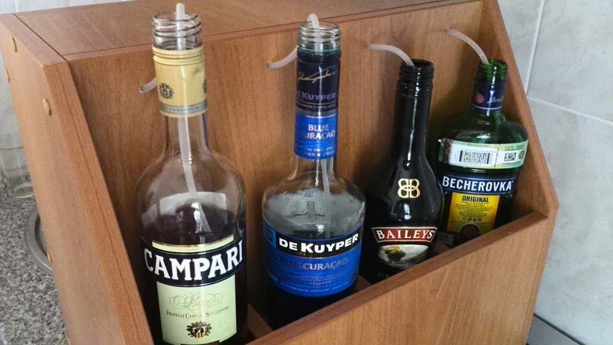 Bot Alcohol The Internet of Booze: Russian robo-bartender serves up shooters - Ars ...