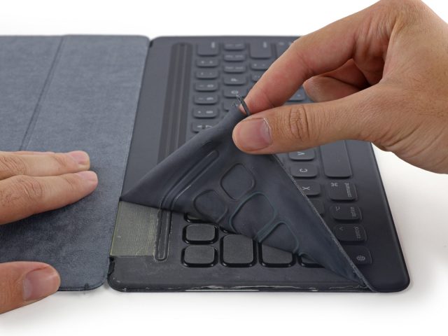 There's no repairing the iPad Pro Smart Keyboard, but here's