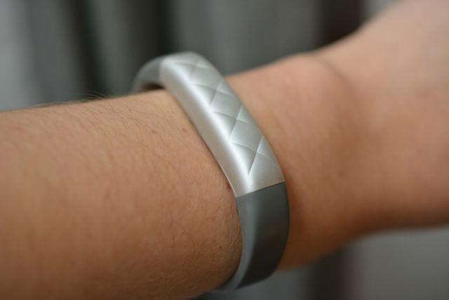 Lawsuit dropped: Jawbone can sell devices in the US (if it can sell devices at all)