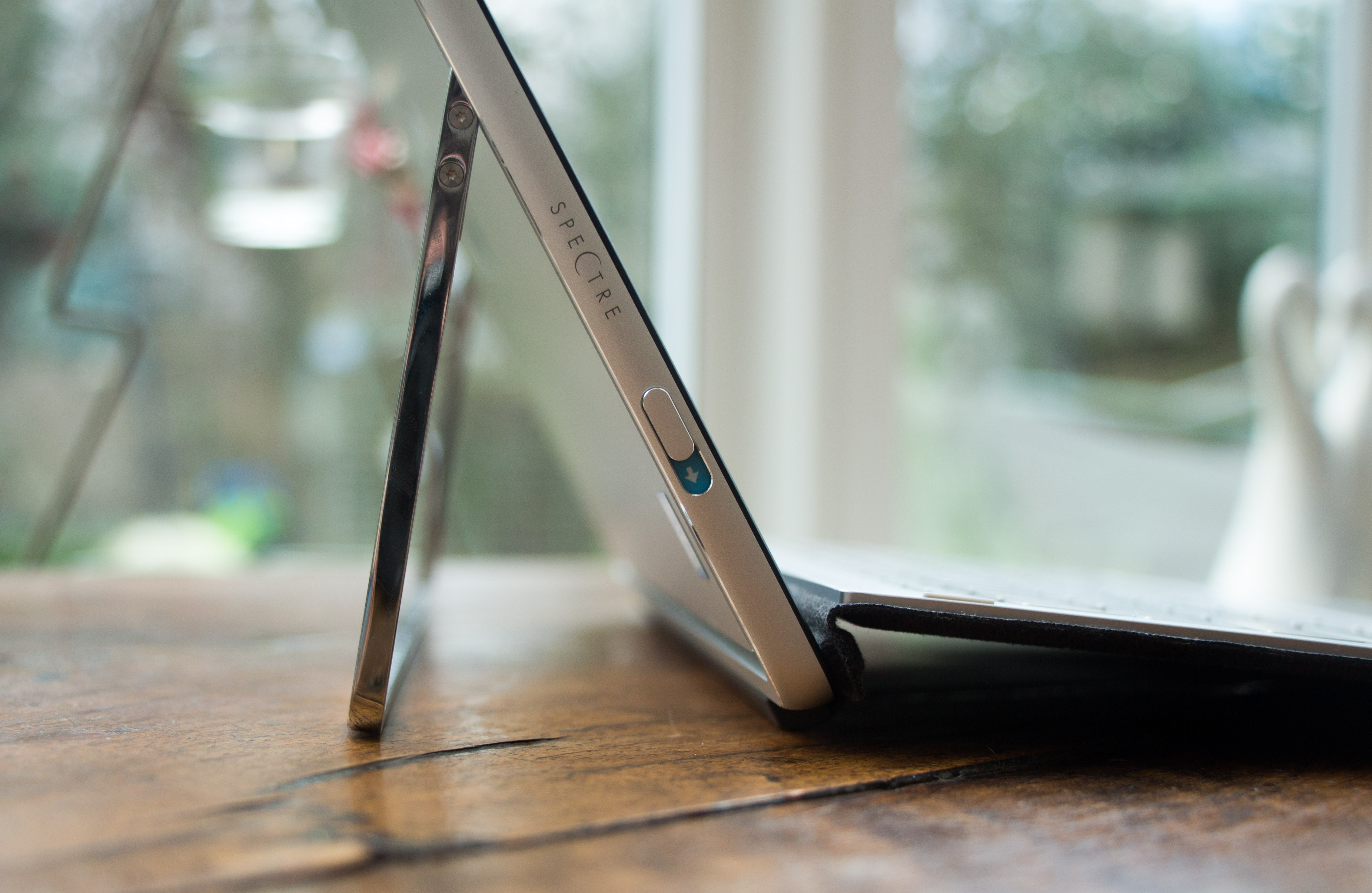 Hp Spectre X2 Review All The Quality Of The Surface Pro Hundreds Of