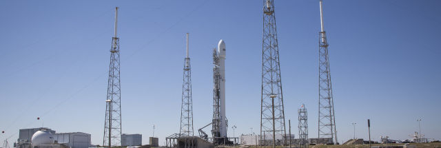 SpaceX tries a third launch attempt and daring landing [Updated] | Ars ...