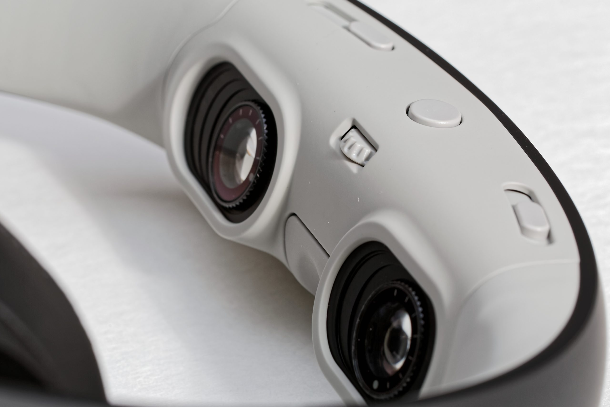 Review: Avegant Glyph delivers on “personal theater” promise - Ars