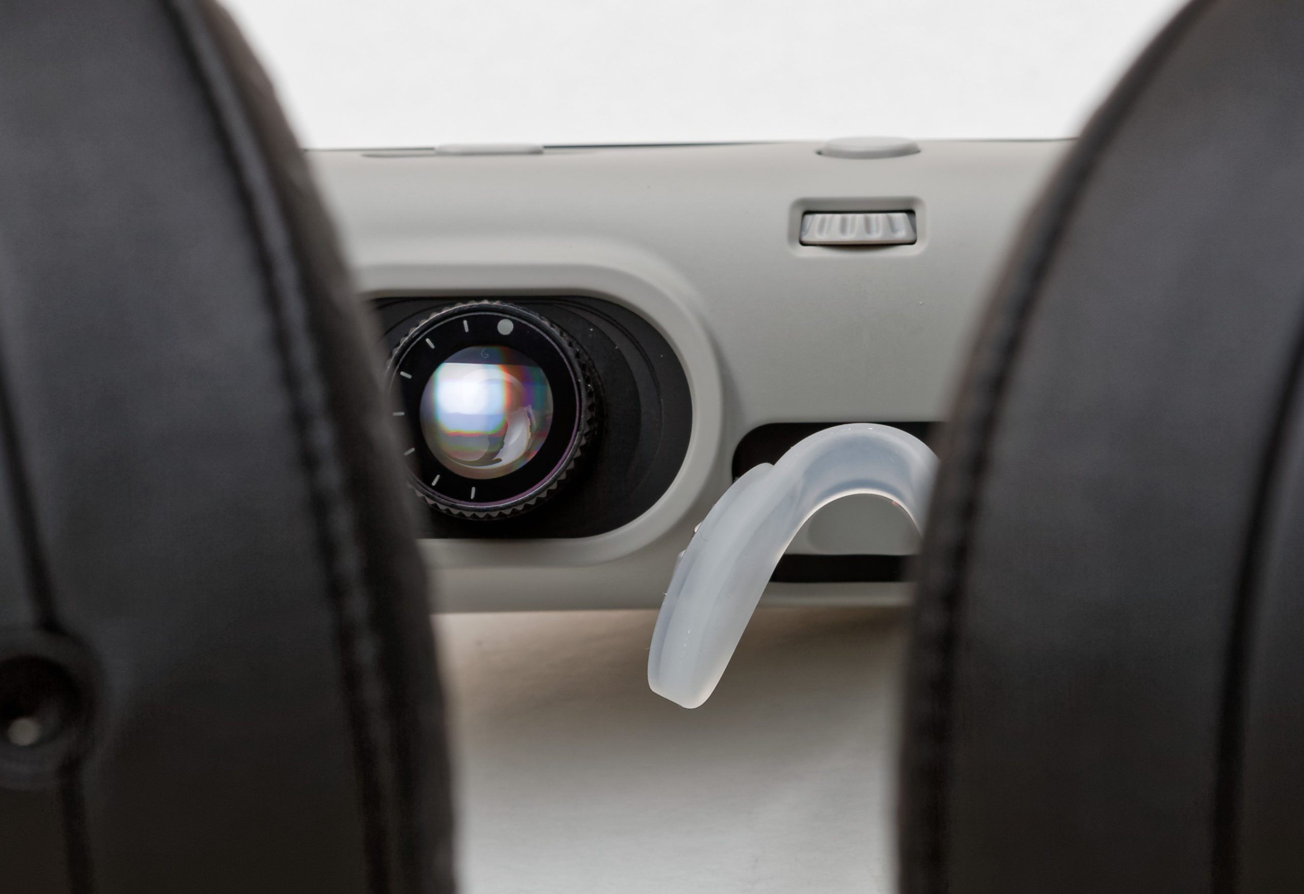 Review: Avegant Glyph delivers on “personal theater” promise - Ars