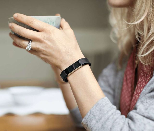 fitbit hand band