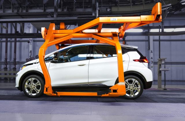 GM throws LG under the bus as Chevy Bolt production pauses amid recall