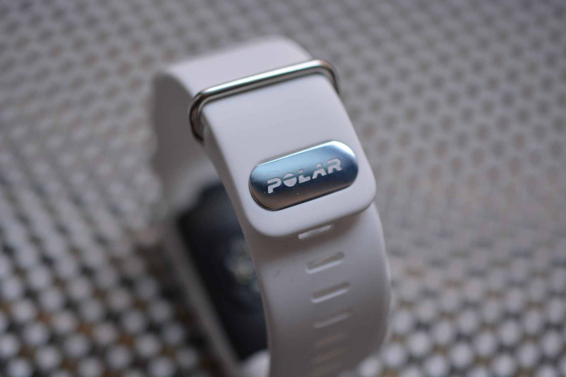 Polar A360 reviewed: Another fitness tracker with smartwatch envy - Ars ...