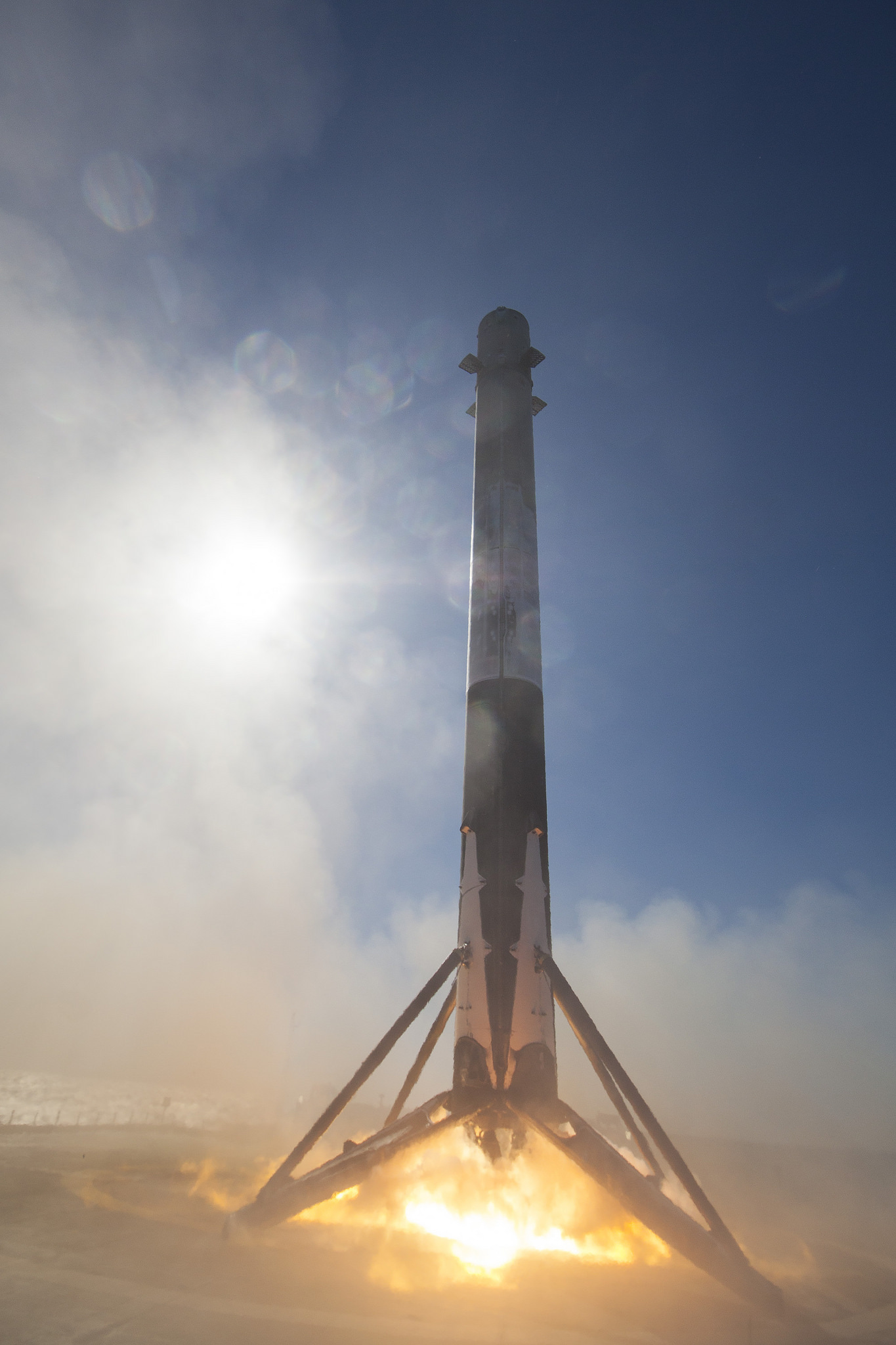 Loading A Rocketship SpaceX shares photos so we can relive the glory of landing a rocket on ...