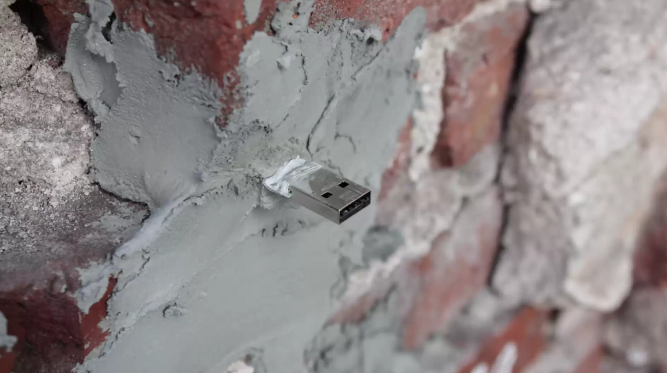 On the hunt for dead drops, an offline and anonymous file-sharing network - Ars Technica