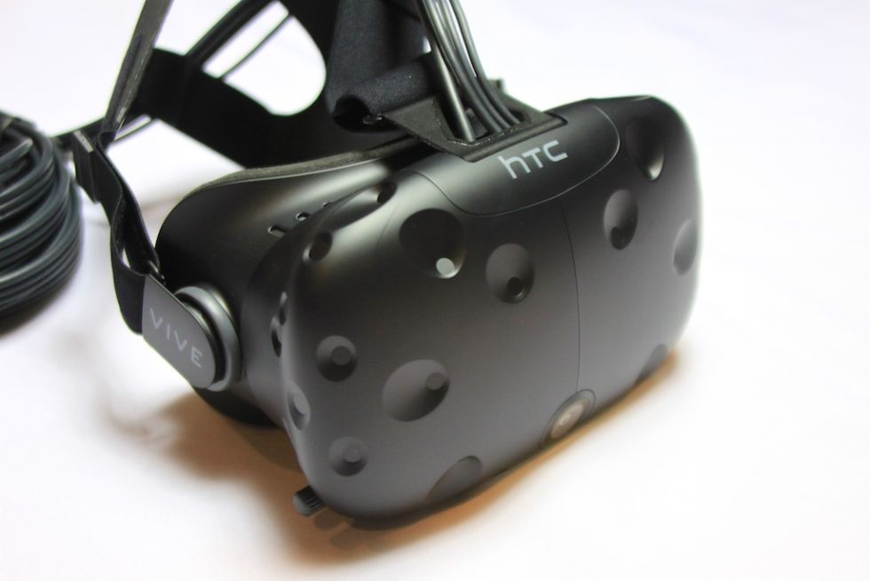 HTC Vive review: You can now buy your own holodeck simulator v1.0