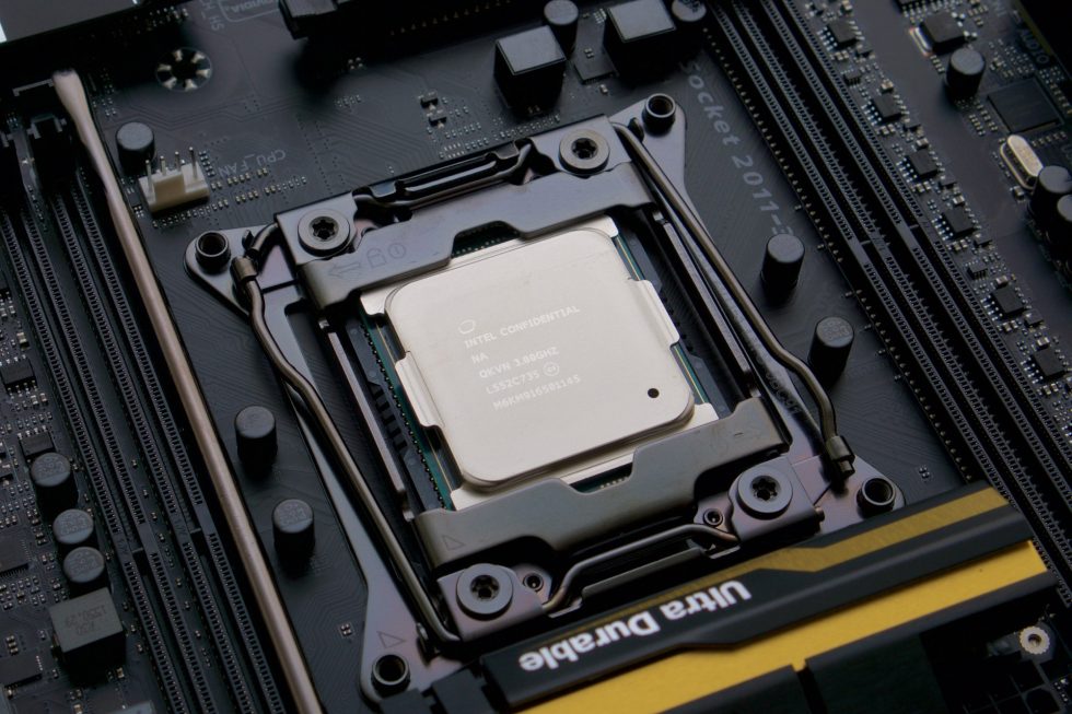 Intel's Core i7-6950X, its first 10-core consumer desktop CPU.