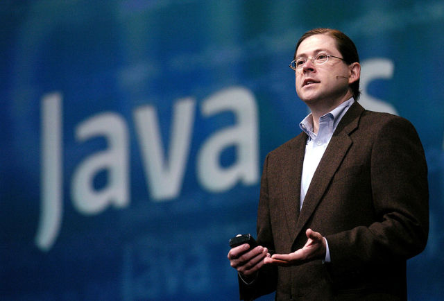 Jonathan Schwartz in 2004 at the JavaOne conference. (Photo by Noah Berger/Bloomberg via Getty Images.)