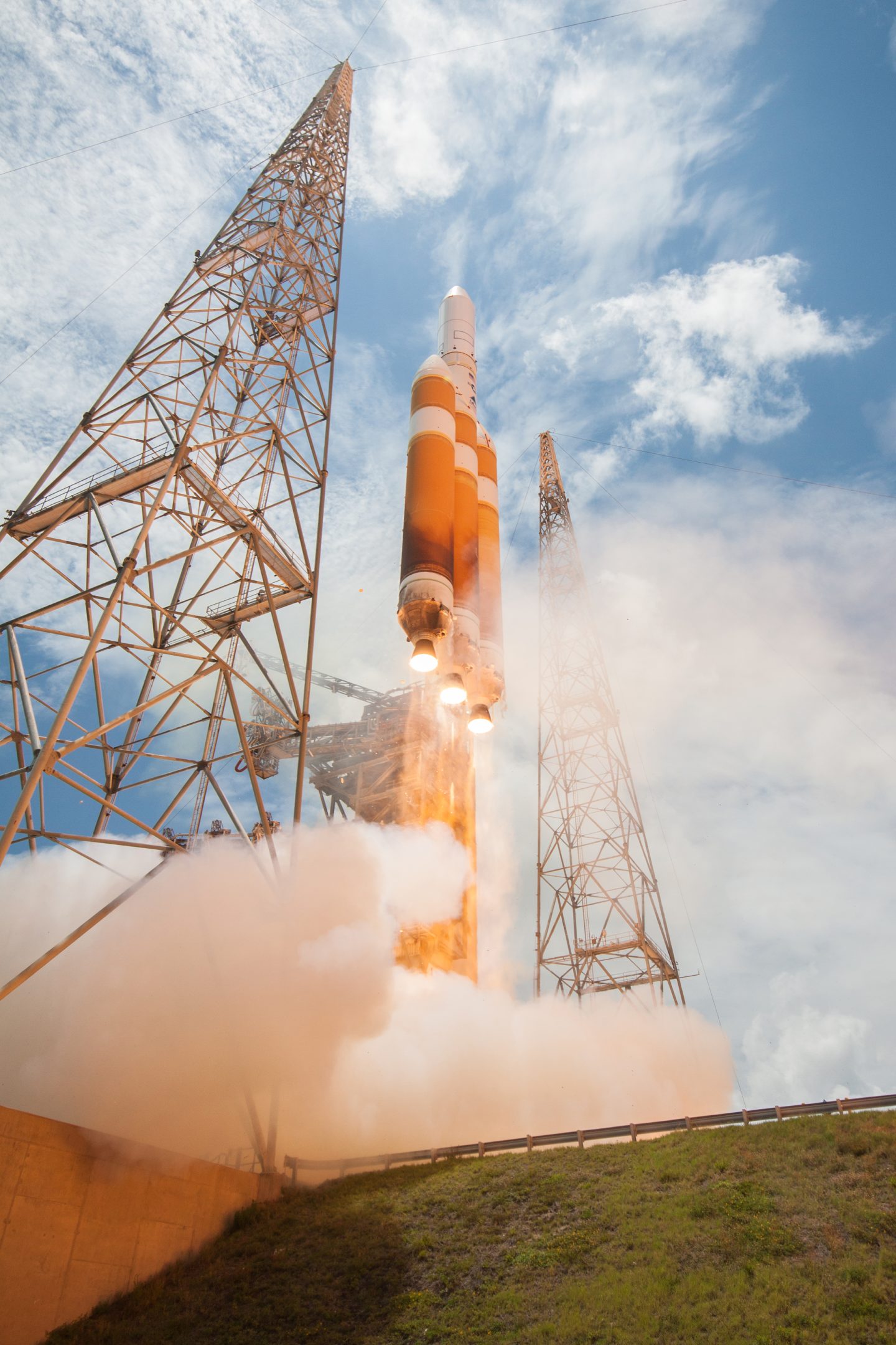 Bestest Rockets The world’s biggest, baddest rocket launched Saturday and it was ...