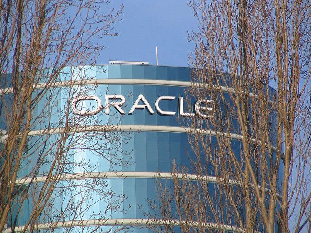 Oracle accused of cooking “cloud services” books to boost stock price