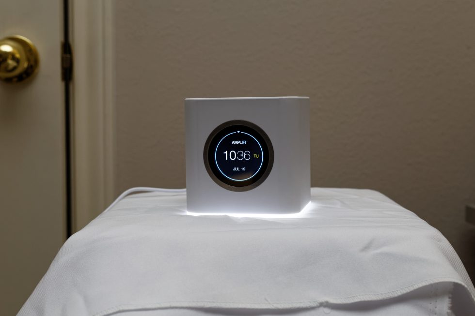 Hands-on: Ubiquiti’s Amplifi covers the whole house in a Wi-Fi mesh