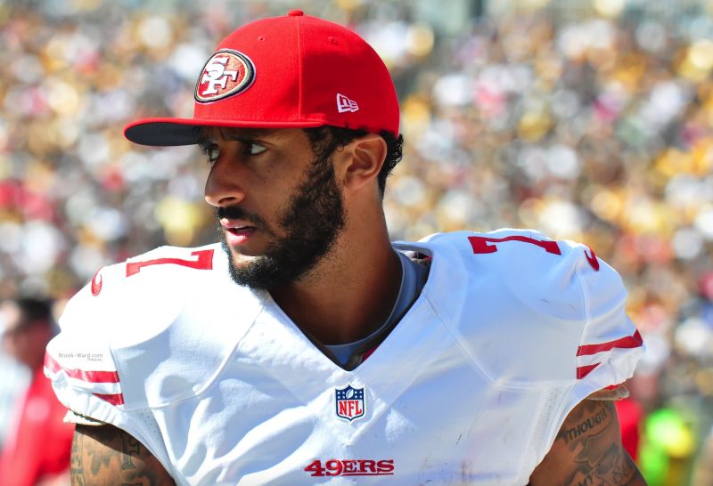 Madden NFL 17' Will Chat About Kaepernick in Commentary