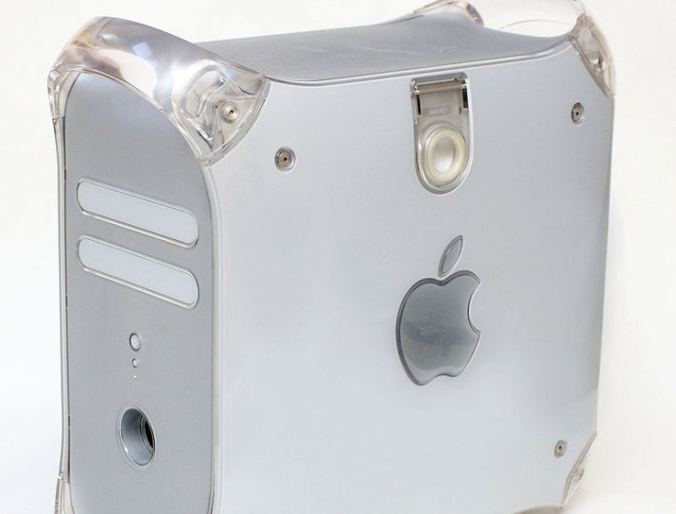 800px-Apple_PowerMac_G4_M8493_QuickSilver_front-800x800.jpg