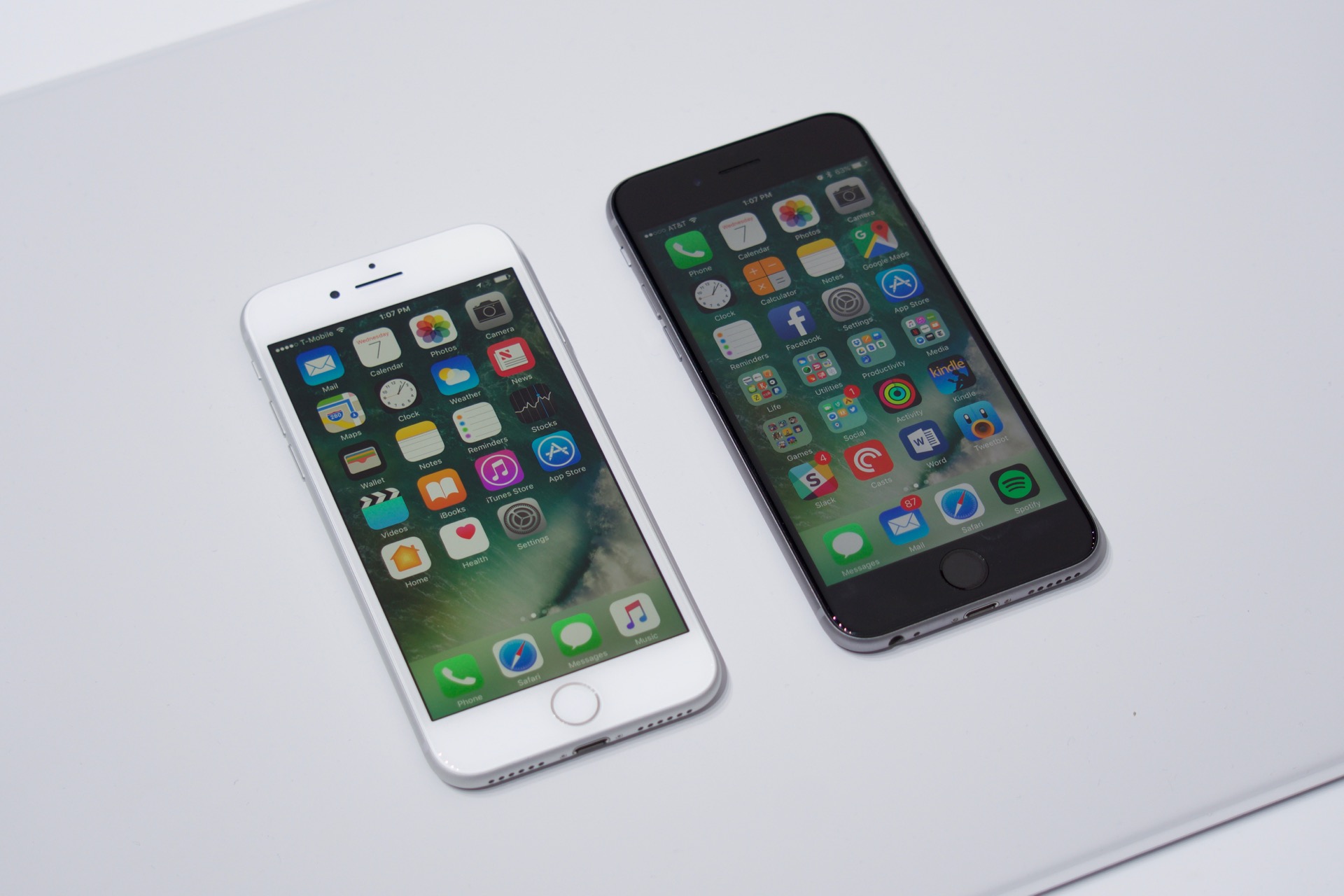 Hands on with the iPhone 7: A brief peek at the wireless