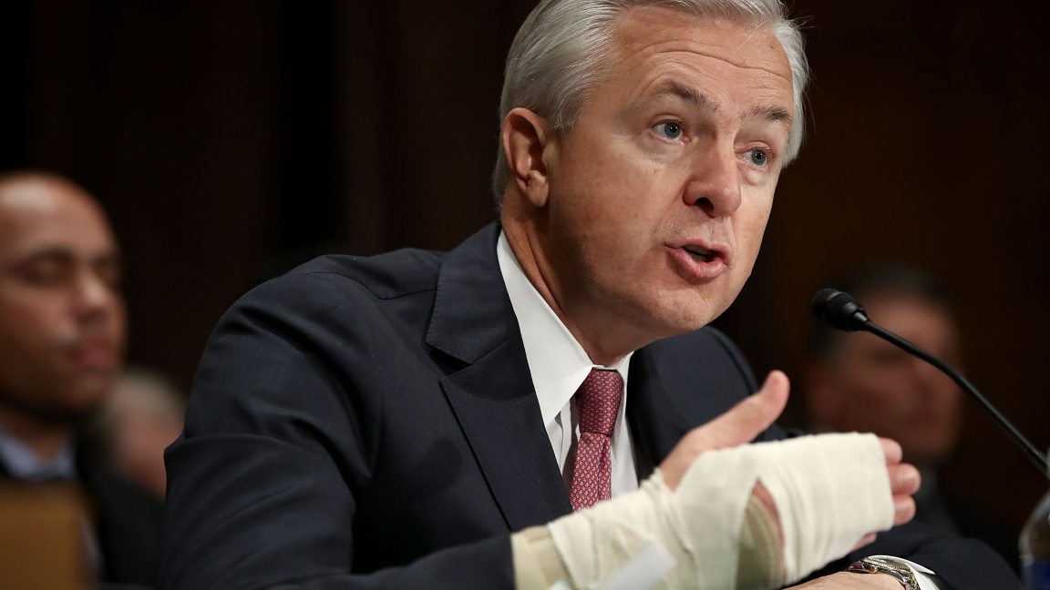 Wells Fargo CEO grilled by Senate committee over opening fake accounts ...