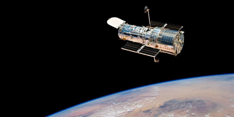 Atualização do Hubble: câmera traseira, mais por vir