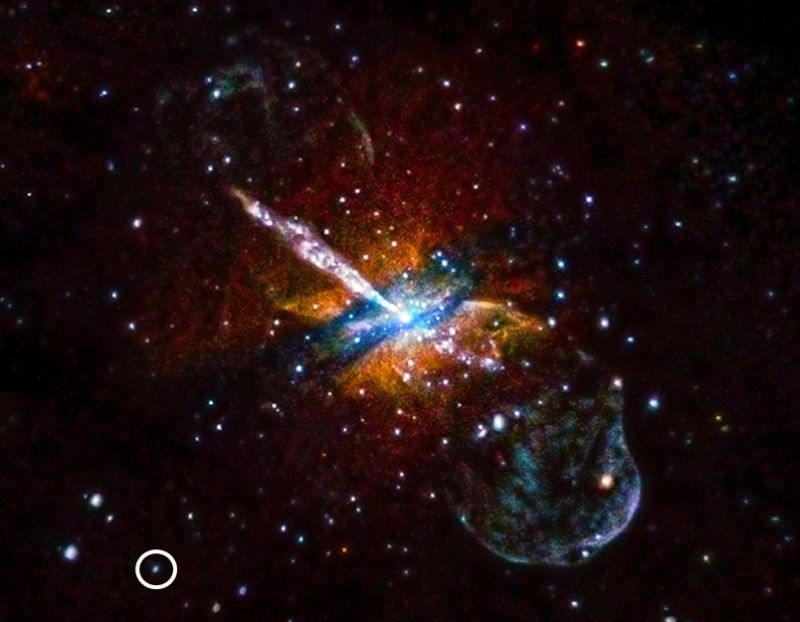 Chandra image shows the fanned-out object, circled at lower left.